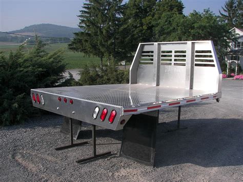 aluminum truck bed fabrication|custom made aluminum truck body.